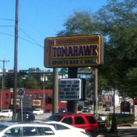 10/21/2012 tarihinde Merrie F.ziyaretçi tarafından Tomahawk Sports Bar &amp;amp; Grill'de çekilen fotoğraf