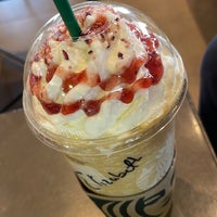 Photo taken at Starbucks by ʙᴇᴛʜ ᴄʜ. on 11/27/2022