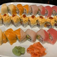 รูปภาพถ่ายที่ Tokyo Steakhouse And Sushi Bar โดย Bob S. เมื่อ 10/27/2019