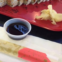 Foto scattata a Sushi a GoGo da Carol B. il 5/20/2017