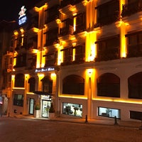 Foto tirada no(a) Dosso Dossi Hotels Old City por Emrah A. em 2/27/2017