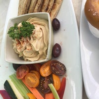 Das Foto wurde bei Back Bay Bistro von Rachel K. am 5/7/2018 aufgenommen