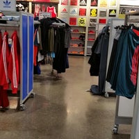 adidas outlet in deer park