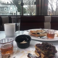 Photo taken at Georgie&amp;#39;s Diner by Maza M. on 3/29/2019