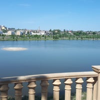 Photo taken at Озеро в Бучанском парке by Татьяна П. on 5/1/2018