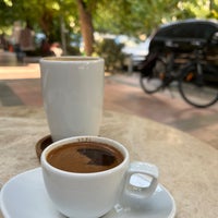 Foto diambil di Chapter Coffee oleh Barış A. pada 11/15/2022
