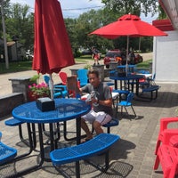 Photo taken at Dairy Queen by Vee B. on 6/14/2018