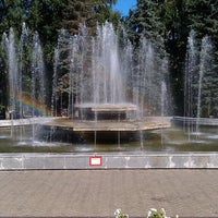 Photo taken at Фонтан в Парке им. Ленина (южный) by Kapriznui Z. on 7/24/2014