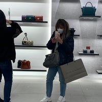Charles And Keith 名古屋栄店 中区 14 Visitors