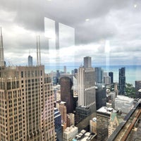 Photo taken at Metropolitan Club Of Chicago by Bin on 9/9/2023