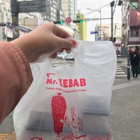 Foto tirada no(a) Mr. Kebab Itaewon Halal Food por Nuralmizah J. em 2/21/2020