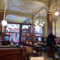 Photo taken at Greenwich Café by Sergi P. on 1/26/2020
