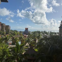 Foto diambil di Villa del Palmar Cancun Beach Resort &amp;amp; Spa oleh Dave H. pada 10/17/2022