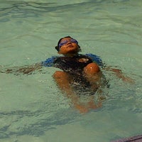 Review Lapangan Tennis & Kolam Renang Tirta Mas