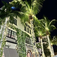 Photo taken at White Elephant Palm Beach by Tim S. on 12/29/2022
