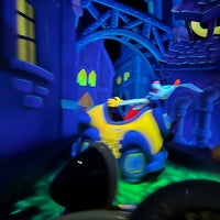Photo taken at Roger Rabbit&amp;#39;s Car Toon Spin by Hayato 6. on 6/24/2023