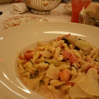 Photo taken at Maggiano&amp;#39;s Little Italy by Nand on 1/13/2017