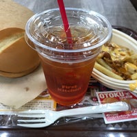 Photo taken at Wendy&amp;#39;s First Kitchen by Hiromi Y. on 10/24/2019