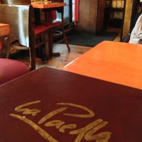 Foto tirada no(a) La Paella por Dan Maz A. em 12/27/2012