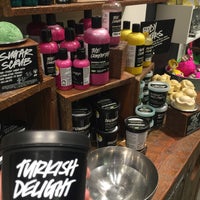 Photo taken at LUSH by Sevda Ö. on 4/4/2016