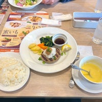 Photo taken at Denny&amp;#39;s by のすけ。 on 12/30/2022