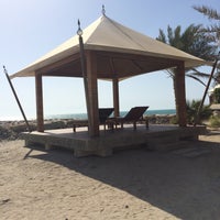 Foto scattata a Banyan Tree Ras Al Khaimah Beach da Abdulrazak AlNasser il 4/21/2015