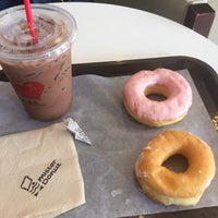 Photo taken at Mister Donut by meawchaporn on 4/21/2016