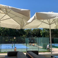 Foto diambil di Antalya Tenis İhtisas ve Spor Kulübü (ATİK) oleh Tolga T. pada 7/21/2022