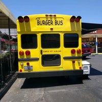 7/27/2016 tarihinde Kannan M.ziyaretçi tarafından The Burger Bus'de çekilen fotoğraf