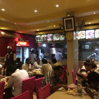 Photo taken at Al Miqat Restaurant مطعم الميقات by Jazeel B. on 4/4/2014