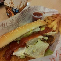 Photo taken at Burger King by Anaid44 on 7/14/2012