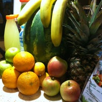 Photo taken at Juice Planet by Guvenc A. on 8/11/2012