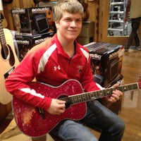 Photo taken at Guitar Center by Kim H. on 3/24/2012