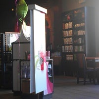 Photo taken at Starbucks by FERNANDO U. on 7/13/2012