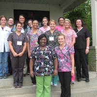 8/30/2012 tarihinde Karen B.ziyaretçi tarafından Dental Assistant Training Centers, Inc.'de çekilen fotoğraf