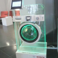 Снимок сделан в Bosch and Siemens home appliances (BSH) пользователем Hugues V. 3/16/2012