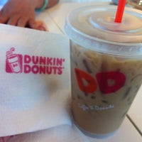 Photo taken at Dunkin&#39; Donut by Kuk K. on 5/7/2012