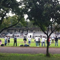 Photo taken at Campo de futbol Americano Escuela de Maestros by Gad (. on 8/19/2012