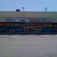 Снимок сделан в Valley View Drugs пользователем Keke 7/21/2012