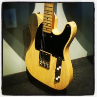 Foto diambil di Long &amp;amp; McQuade Musical Instruments oleh Ryan M. pada 8/22/2012
