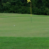 Foto tomada en Twin Creeks Golf Club  por Jonathan D. el 5/27/2012