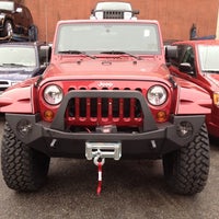 Photo prise au Riverdale Chrysler Jeep par Mike C. le5/28/2012