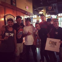 7/28/2015 tarihinde Dustin G.ziyaretçi tarafından Sam&amp;#39;s Pizza'de çekilen fotoğraf
