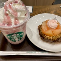 Photo taken at Starbucks by reiga on 8/14/2022