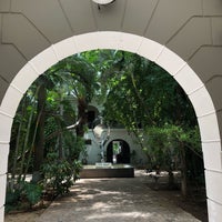 Photo taken at Museo de Arte Contemporáneo Ateneo de Yucatán, MACAY, Fernando García Ponce by Alex W. on 7/11/2019