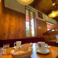Photo taken at Komeda&amp;#39;s Coffee by 杉山 智. on 7/17/2022