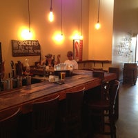 รูปภาพถ่ายที่ Asgard Tavern by Odin Brewing Company โดย Washington Beer Blog เมื่อ 7/21/2013