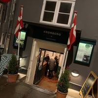 Foto diambil di Restaurant Kronborg oleh Morten B. pada 11/30/2022