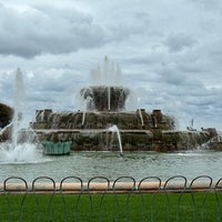 Photo taken at Clarence Buckingham Memorial Fountain by Richard Z. on 10/29/2023