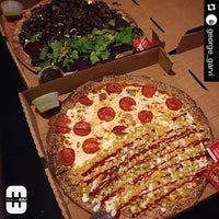 Снимок сделан в Bravo Pizza пользователем Mexican Elite 5/27/2015